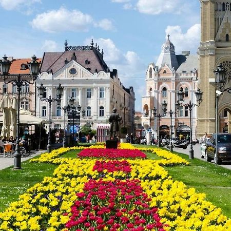 Family Top Rooms Bela Lada Sobe Novi Sad Exterior foto