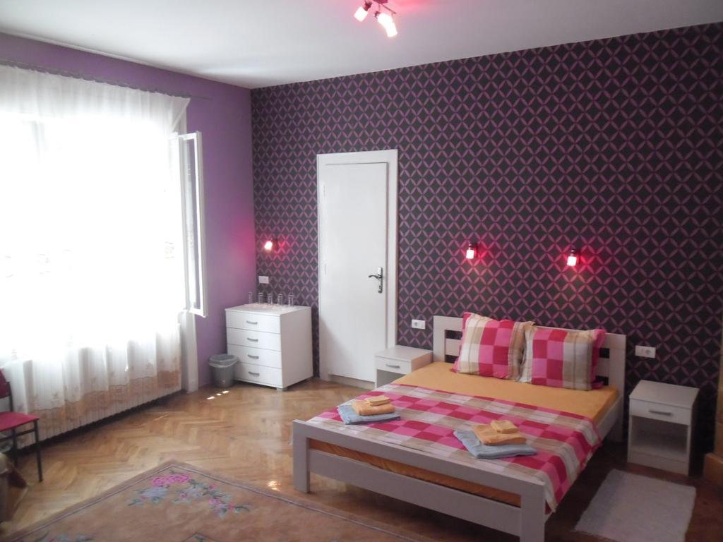 Family Top Rooms Bela Lada Sobe Novi Sad Exterior foto